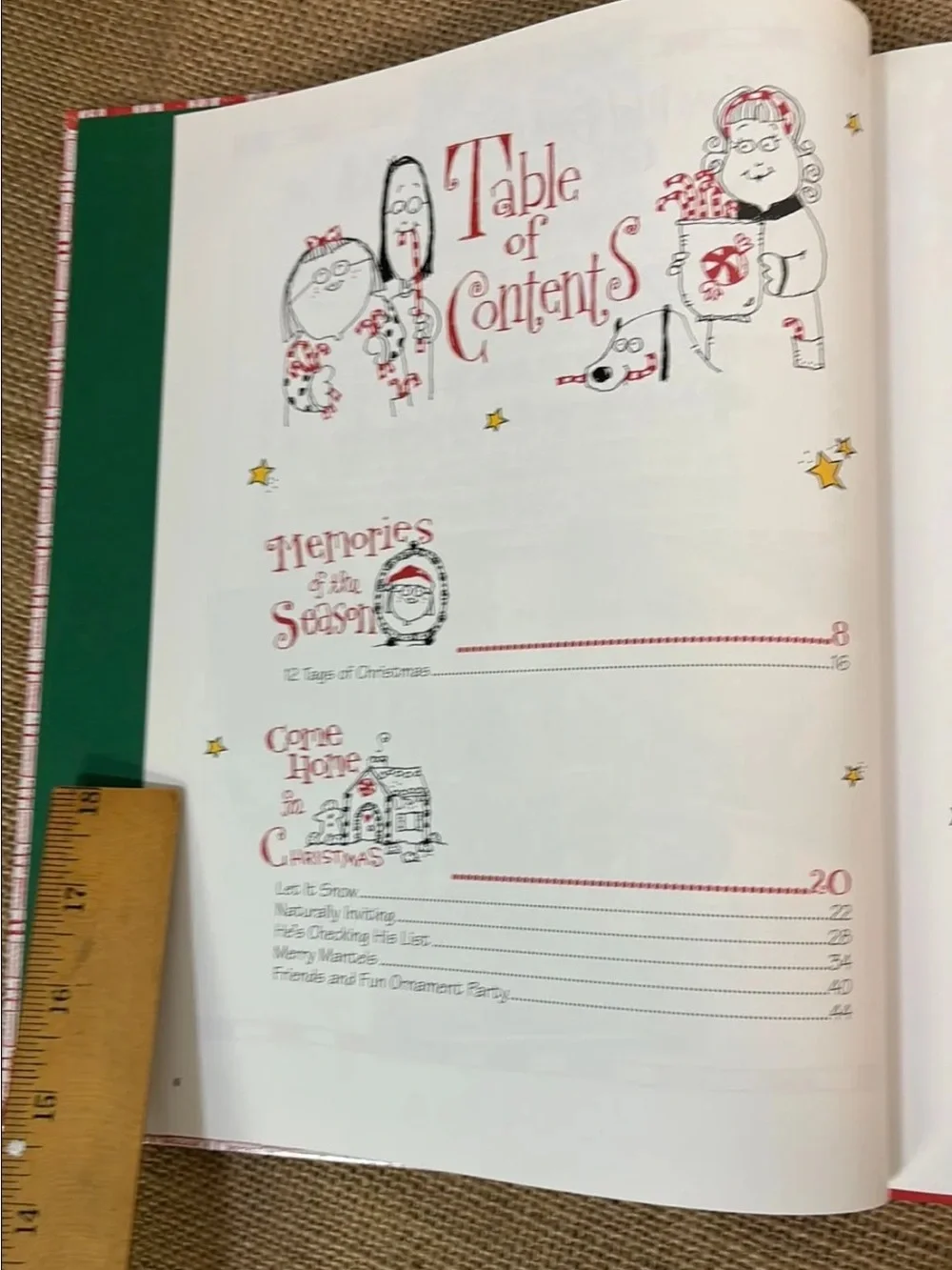 Gooseberry Patch Christmas Book, Recipes, Crafts & Decorating, Book 8, 2006 EUC